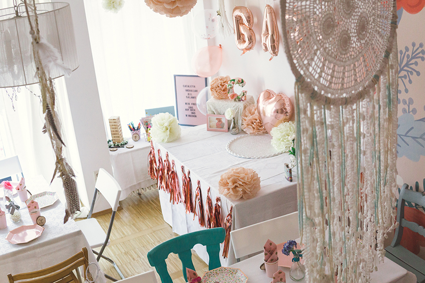 Für die Babyparty kannst du den ganzen Raum dekorieren (c) sandrasara_ Für die Babyparty kannst du den ganzen Raum dekorieren (c) sandrasara_