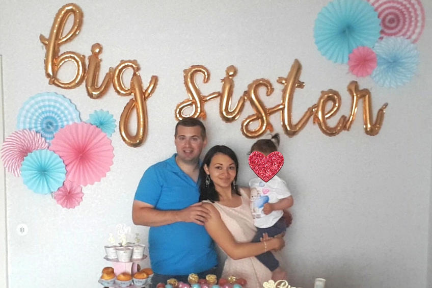 Big-Sister-Schriftzüge machen das Geschwisterchen zur Babyparty stolz (c) mariaxantonia