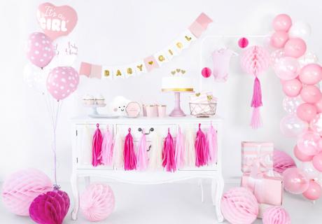 So professionell kann eine Babyparty in traditionellem Rosa dekoriert sein