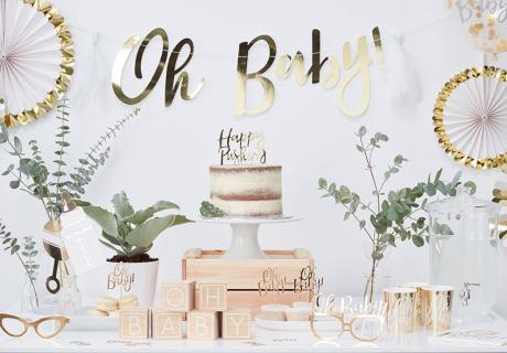 Herrlich elegant - eine Babyparty in Gold und Weiß 