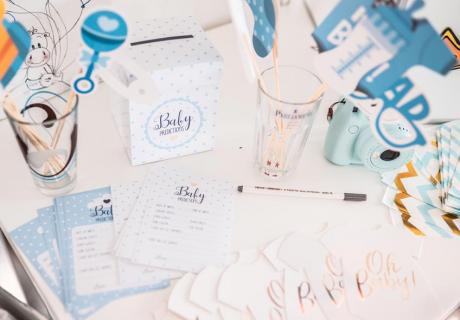 Nimm der Bald-Mama zur Baby Shower die Organisation von Spielen, Deko und anderem ab(c) inspiredbymk