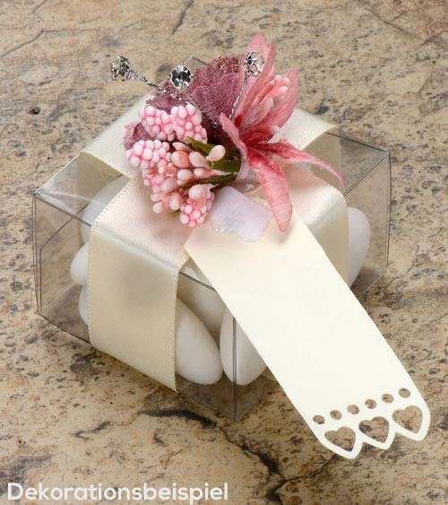 Kleine Geschenkanhänger mit Herzen - elfenbein - 10 Stück